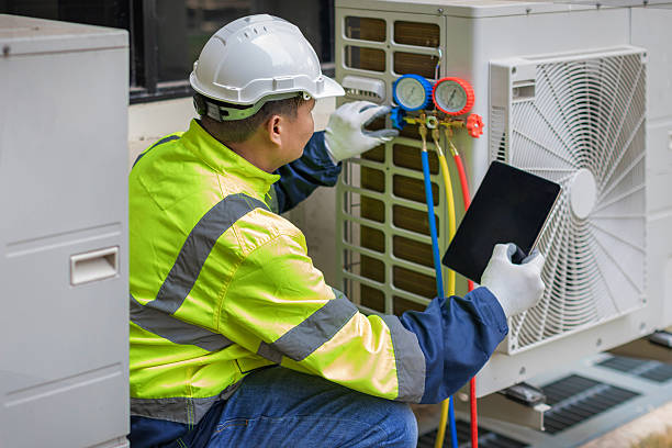 Professional Hvac technician working in Voca, TX